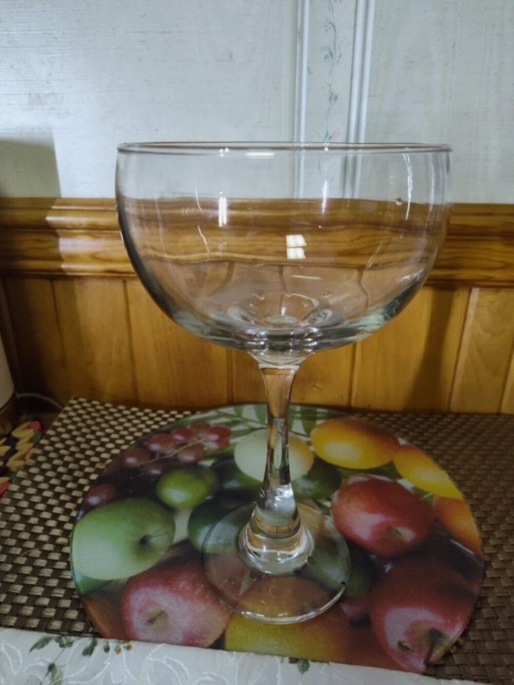 Oversized Jumbo Coupe Centerpiece Glass Cocktail Dessert 10 "Tall